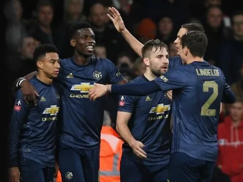 Fan Quỷ đỏ khen Luke Shaw giỏi hơn cả Robertson, xuất sắc như Carlos