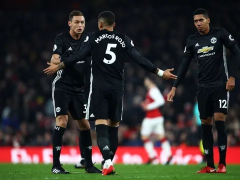 Quá rõ! Man Utd thông báo thẳng tới 2 cầu thủ phải rời OTF
