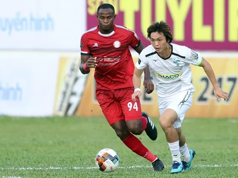 Điểm tin bóng đá Việt Nam tối 03/03: Bầu Đức nói điều "mát lòng" về Tuấn Anh