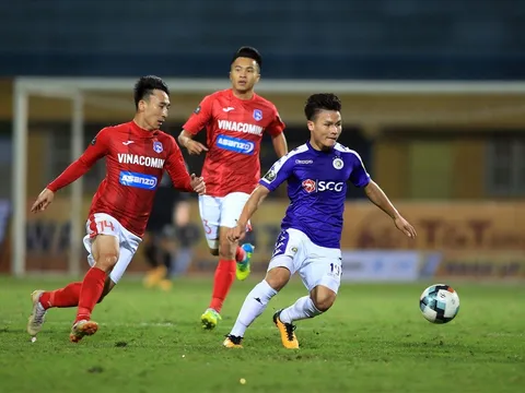 Quang Hải chán bóng, hay bị bắt bài?