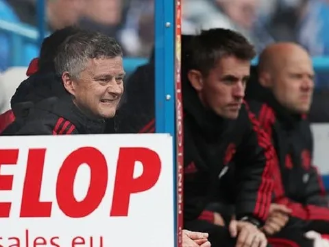 Quỷ đỏ bạc nhược, Solskjaer giận tím mặt, lao ra đường pitch giáo huấn học trò