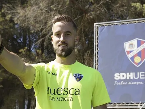 "Real là quyết định tồi tệ, Huesca là quyết định tốt nhất của tôi"