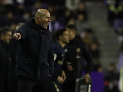Real lại thắng, Zidane phát biểu bất ngờ về "kẻ hạ sát" Valladolid