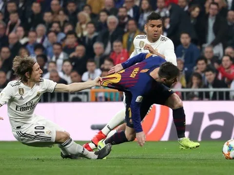 Real Madrid giờ chỉ là đội bóng hạng hai so với Barca