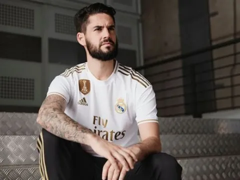 Real tung áo đấu sân nhà bắt mắt, "kẻ thất sủng" vẫn bất ngờ xuất hiện