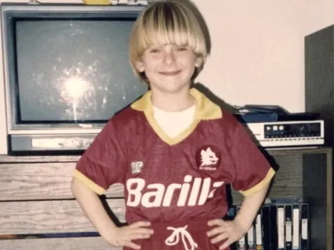 Rơi nước mắt với tâm thư của De Rossi viết trong ngày chia tay AS Roma