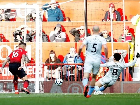 'Rojo đã phá vỡ quy tắc 1 giây'