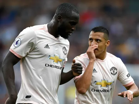 Man Utd thắng tưng bừng, Solskjaer vẫn bị chỉ trích vì một điều