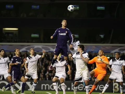 Điều gì đã giúp Ronaldo có những bàn thắng đánh đầu lợi hại?
