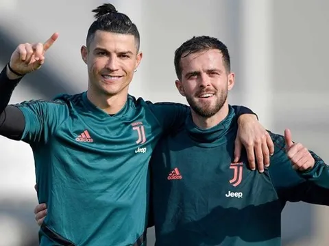 Ronaldo đã quên Napoli, sẵn sàng xé lưới Fiorentina