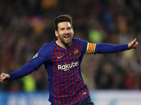 Ronaldo đứng sau Messi ở top cầu thủ vĩ đại 25 năm qua