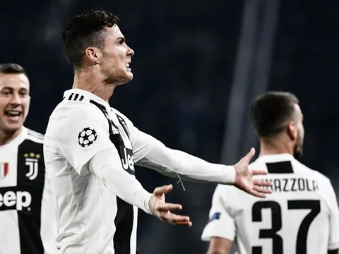 'Ronaldo là cầu thủ đánh đầu xuất sắc nhất thế giới'