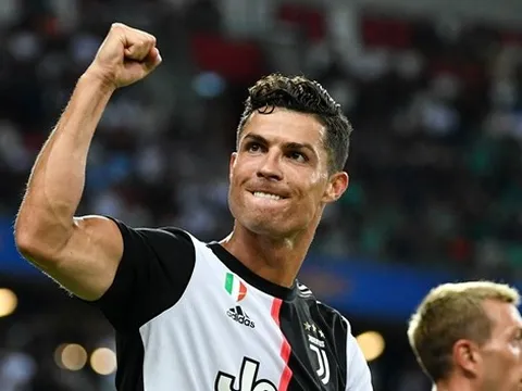 "Ronaldo là trung phong xuất sắc nhất thế giới"