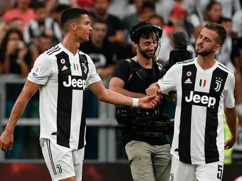 Trả đũa vụ Ronaldo, Real điền tên nhạc trưởng Juve vào danh sách mua sắm