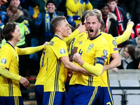 Rượt đuổi chóng mặt, đại chiến Bắc Âu tạo nên cơn mưa bàn thắng