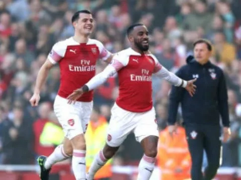 '1 tình huống thật sự kỳ lạ'