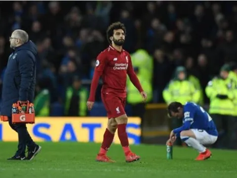 Salah vô duyên, Liverpool mất ngôi số 1 vào tay Man City