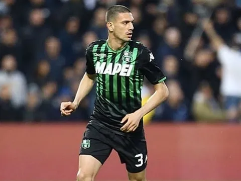 Săn hậu vệ phải, Juventus đưa sao Sassuolo vào tầm ngắm