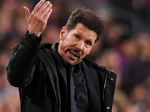 Sao Ateltico kéo nhau đi, Simeone cũng chốt tương lai