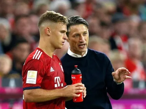 Sao trẻ Bayern lên tiếng bênh vực ông thầy sau những chỉ trích