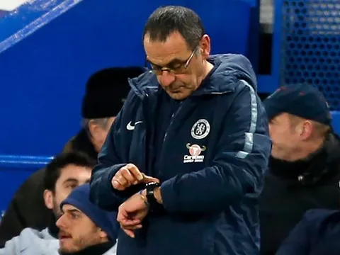 Sarri chưa bị sa thải, đã có đội bóng trải thảm mời về