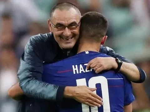 Sarri phản ứng thế nào trước thông điệp của Hazard