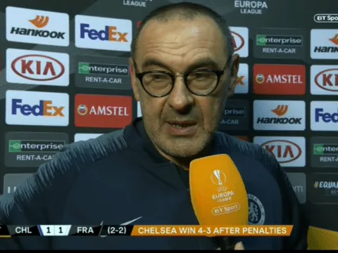 Vào chung kết, Sarri nói câu chán nản về quyết định của BLĐ Chelsea