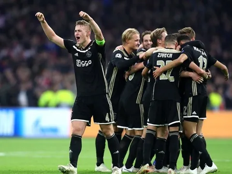 Sau 2 năm, Ajax đã bỏ Man Utd lại phía sau như thế nào?