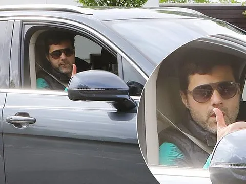 Sau khi bật khóc, đây là hành động của HLV Pochettino