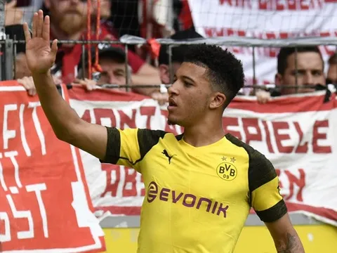 Sau trận gặp Schalke, Sancho sáng ngang huyền thoại Lampard ở một điều