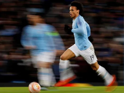 Schalke: "Chúng tôi muốn xem Thủ tướng Anh cản Sane kiểu nào"