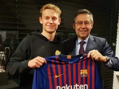 "Sếp lớn" Barca lên tiếng, "siêu tiền vệ" lên đường đến Man Utd