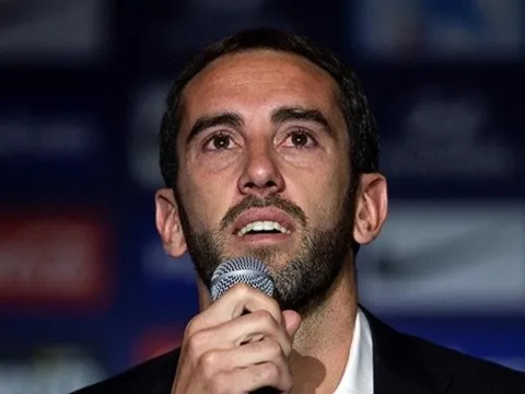 Giây phút chia tay đầy xúc động của Godin khép lại chặng đường 9 năm ở Madrid