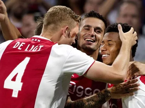 XONG! 'Báu vật' Ajax công bố điểm đến mơ ước
