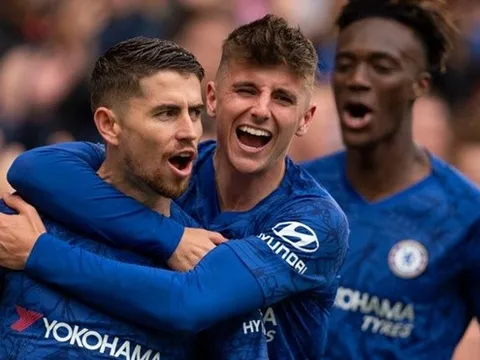 Chelsea thăng hoa trở lại, Jorginho vẫn nghiêm khắc nhắc nhở các đàn em