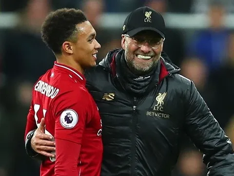 Alexander-Arnold là "bản sao" Gareth Bale của Liverpool?
