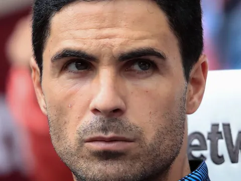 "Ai cũng thấy 2 cầu thủ Arsenal đó tệ thế nào trước Chelsea"