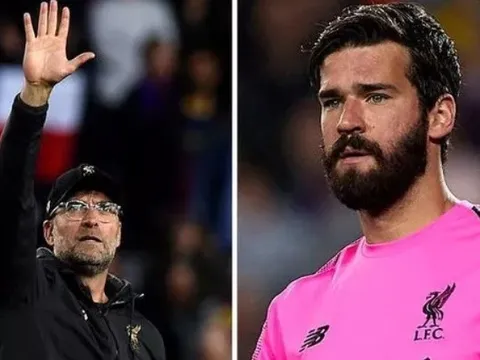 SỐC: Alisson bất tuân mệnh lệnh của Klopp ngay trong trận Barca