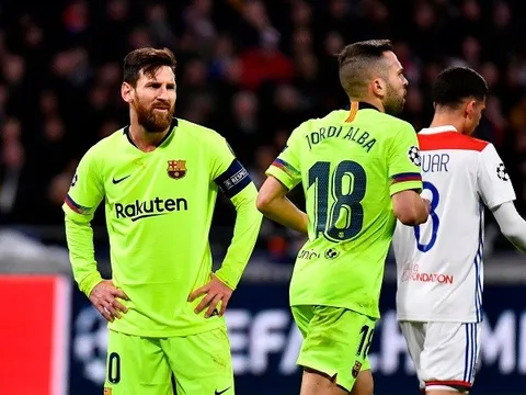 Sốc! Messi bị trách cứ vì phong độ nghèo nàn của bạn thân