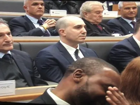 Sốc! Người cũ phản ứng "khó tin" khi Man Utd đụng độ Barca