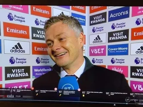 Điên rồ! Lại lộ hình ảnh cực sốc của Solskjaer khi M.U hòa Wolves