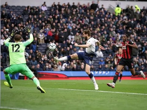 Llorente sẽ có hattrick nếu không bỏ lỡ những cơ hội này