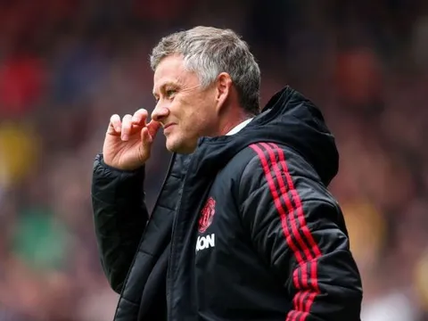 "Solskjaer còn chờ gì mà không thanh trừng hàng loạt"
