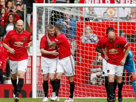 Solskjaer ghi bàn, M.U hủy diệt Bayern Munich tỷ số không tưởng