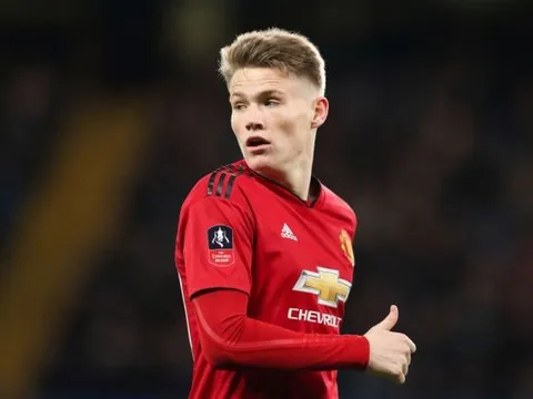 Solskjaer giải thích lý do chọn McTominay thay Matic cực chuẩn