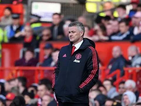Solskjaer, hãy nhổ cỏ dại ở Man Utd ngay đi!