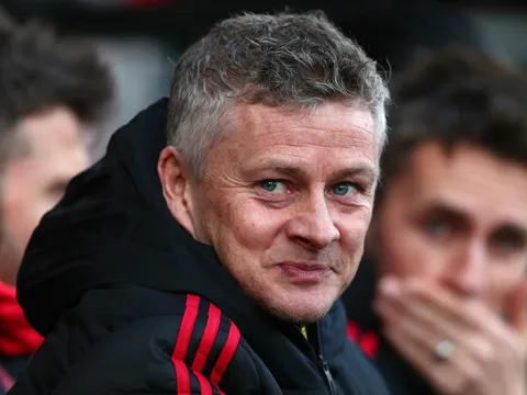 HLV Solskjaer: "Đá vào chân cậu ấy là kế hoạch của Liverpool"