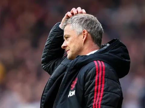 "Sớm thôi Man Utd sẽ sa thải Solskjaer và gõ cửa mời cậu ấy"
