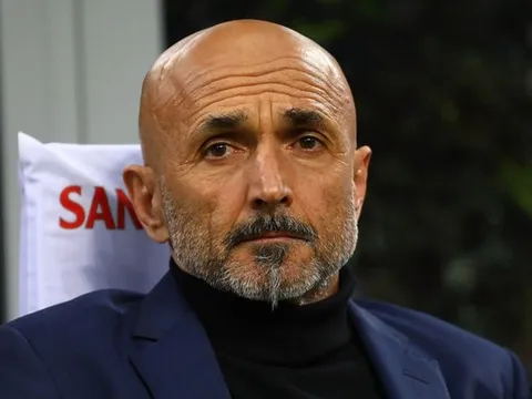 'AC Milan đã liên hệ với tôi, nhưng Inter trả tiền để tôi ở nhà'