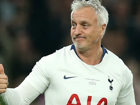 Từng chết lâm sàng 8 phút, huyền thoại Tottenham vẫn thần kỳ trở lại sân cỏ